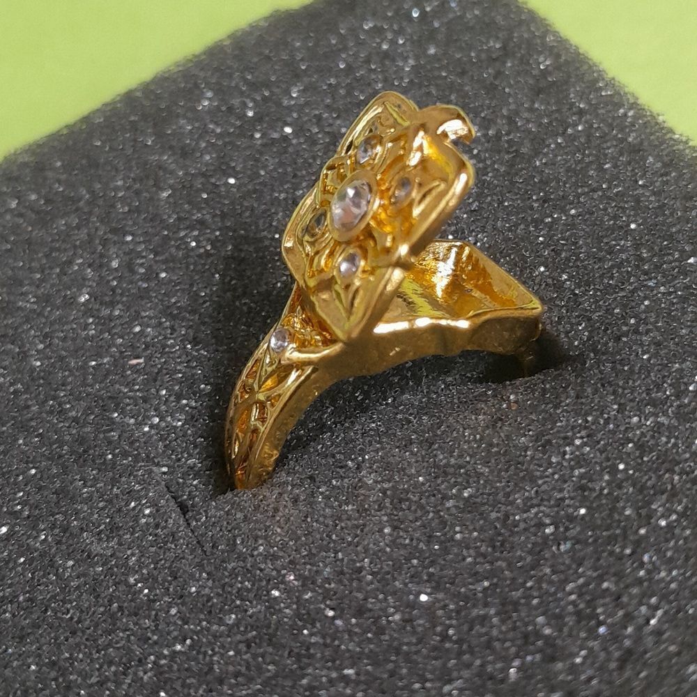 Faux Gold  Poison Ring...Size 8...Faux Diamonds...New